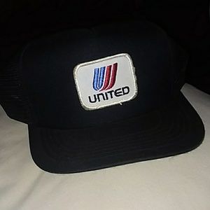 Vintage United airlines trucker hat